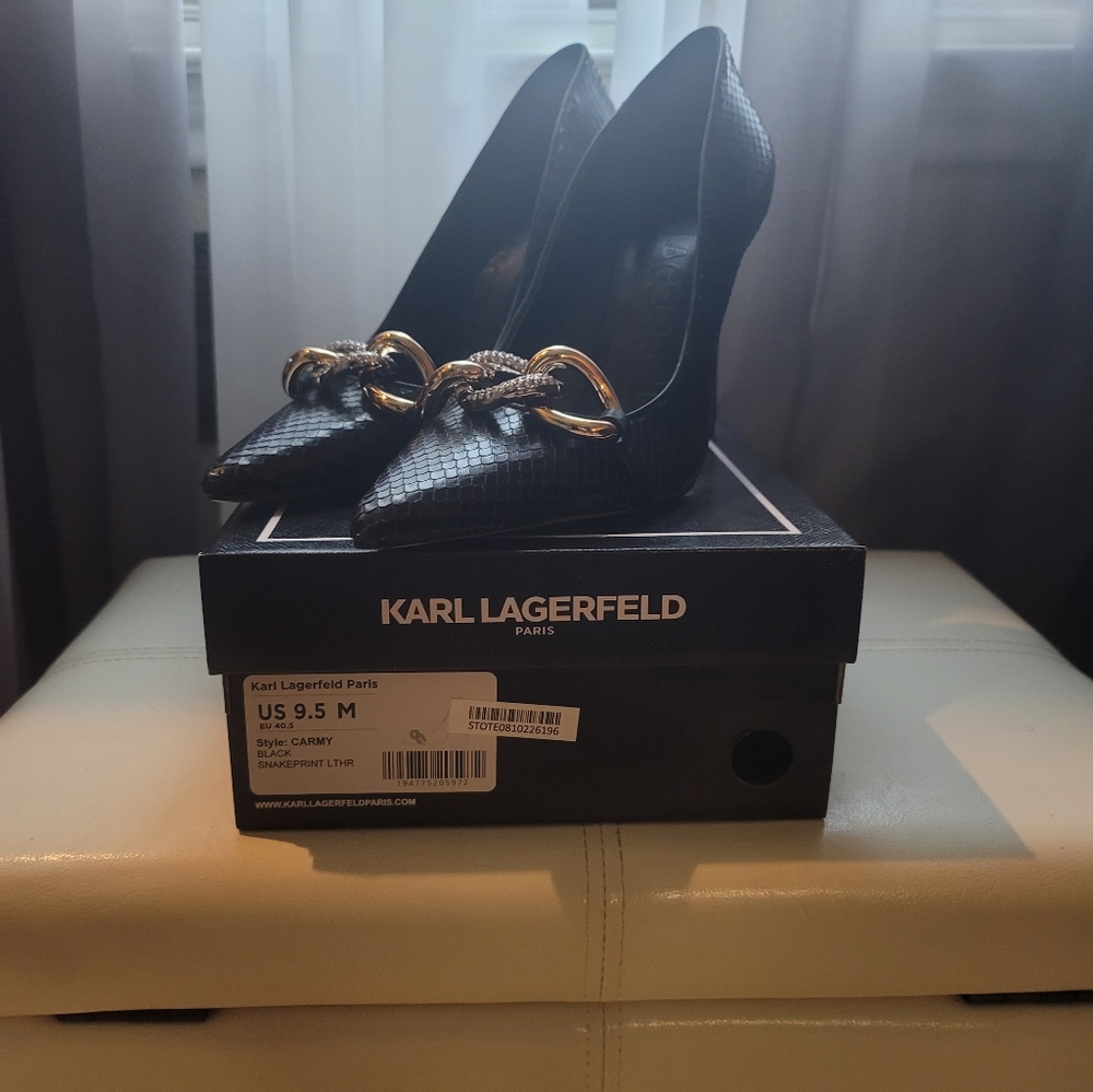 Carmy Snakeskin-Embossed Leather Pumps